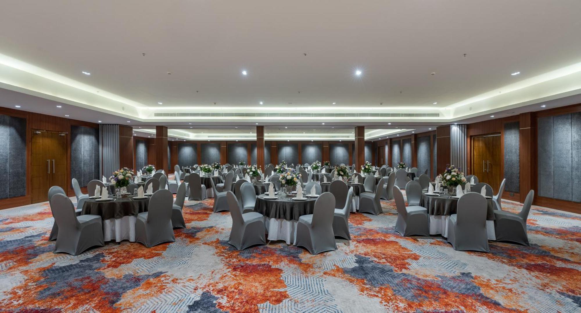 Southern Star,Maisur Dış mekan fotoğraf The Grand Ballroom